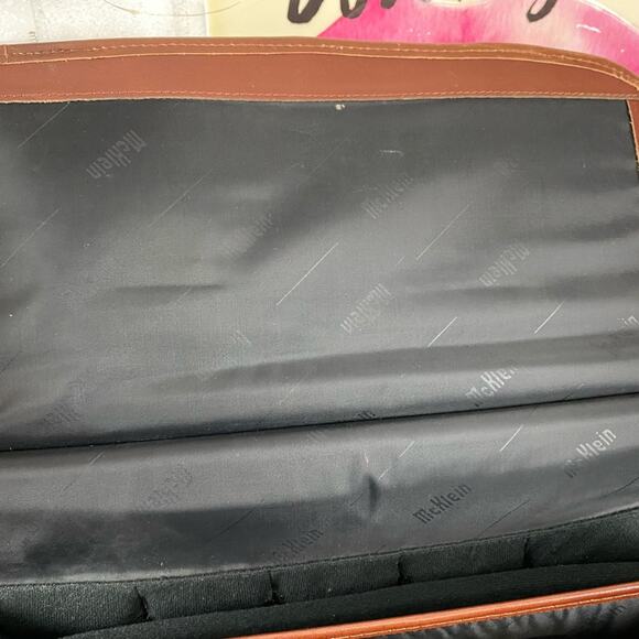 McKlein Vintage Leather Messenger/Laptop Computer Bag - Picture 9 of 15